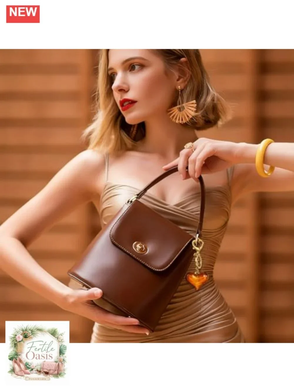 Amber Heart Keychain Bag Charm Gold-tone Clasp Acrylic Purse Accessory